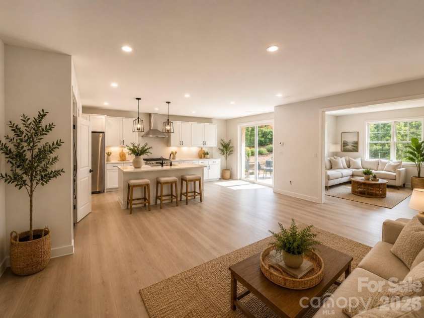 548 Carolyn Lane, Charlotte, NC 28213.  MLS# CAR4405325, YatesRealty ID 38148. Virtually Staged Great Room