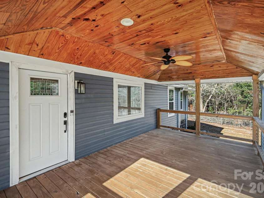 390 Ts Sellers Road, Chesterfield, SC 29709.  MLS# CAR4337935, YatesRealty ID 3815. Front Porch