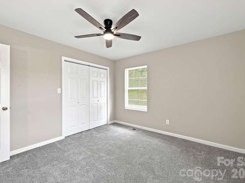 302 Hunter Street, York, SC 29745.  MLS# CAR4405475, YatesRealty ID 38151. 