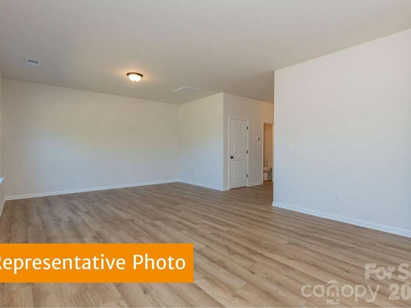 637 Cooley Drive, Salisbury, NC 28147.  MLS# CAR4405583, YatesRealty ID 38156. 