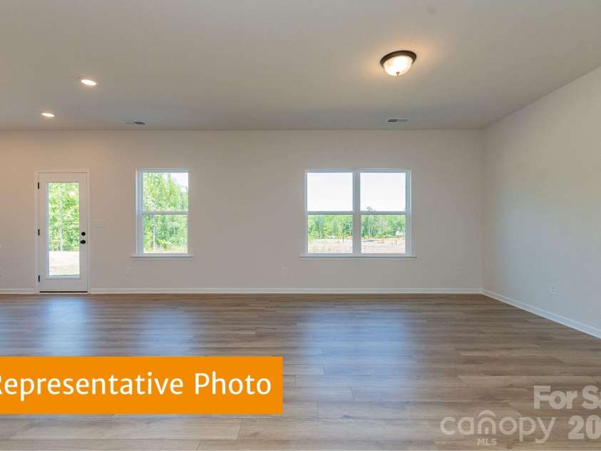 637 Cooley Drive, Salisbury, NC 28147.  MLS# CAR4405583, YatesRealty ID 38156. 