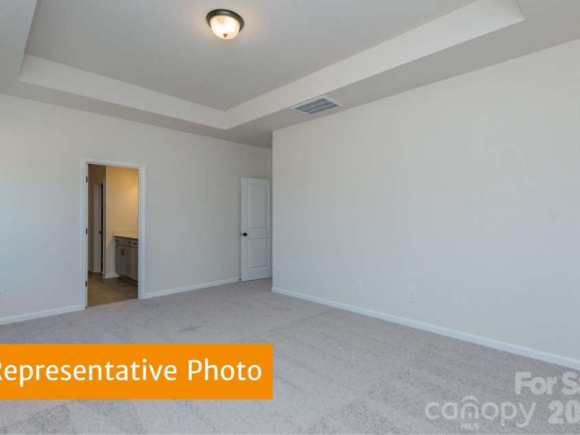 637 Cooley Drive, Salisbury, NC 28147.  MLS# CAR4405583, YatesRealty ID 38156. 