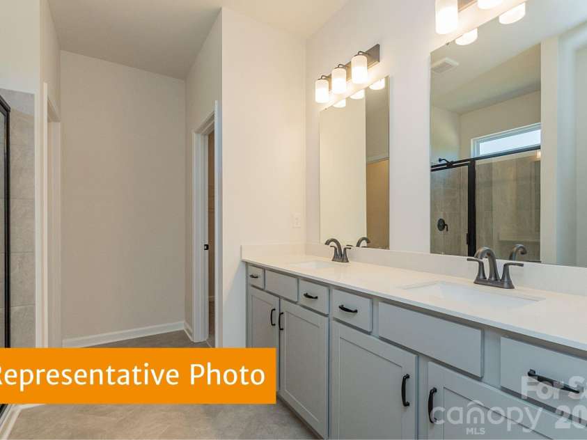 637 Cooley Drive, Salisbury, NC 28147.  MLS# CAR4405583, YatesRealty ID 38156. 