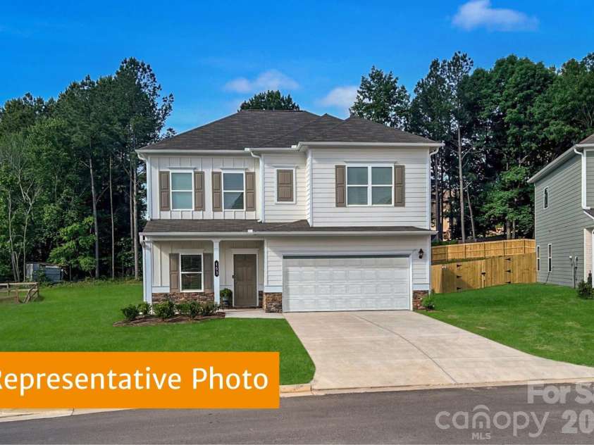 628 Cooley Drive, Salisbury, NC 28147.  MLS# CAR4405589, YatesRealty ID 38157. 