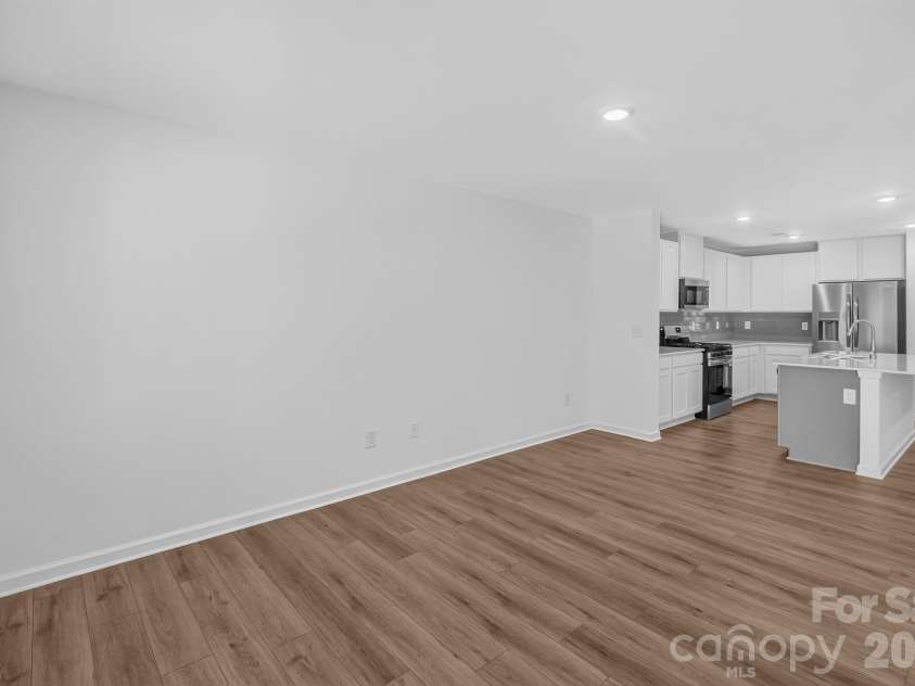 448 Sand Dunes Drive, Kannapolis, NC 28081.  MLS# CAR4405598, YatesRealty ID 38159. 