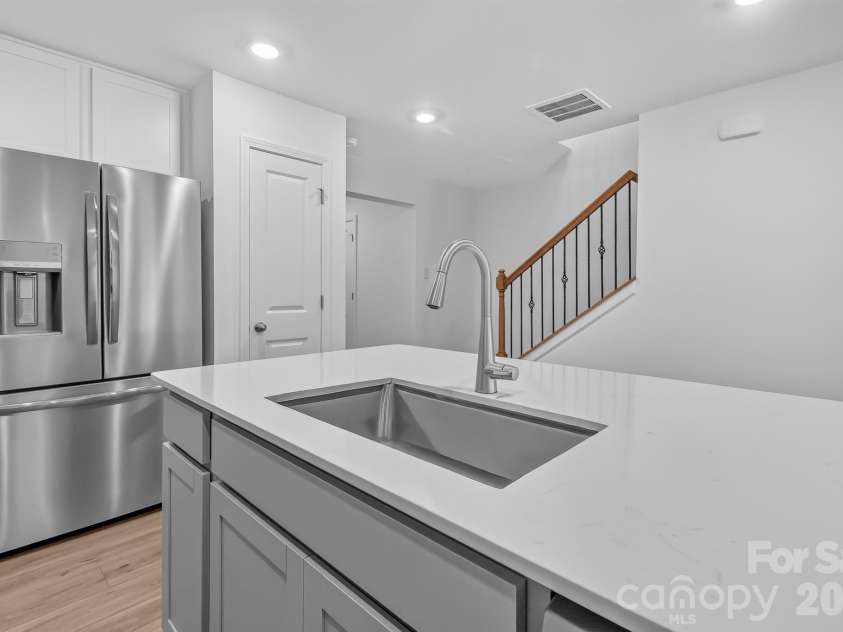 448 Sand Dunes Drive, Kannapolis, NC 28081.  MLS# CAR4405598, YatesRealty ID 38159. 