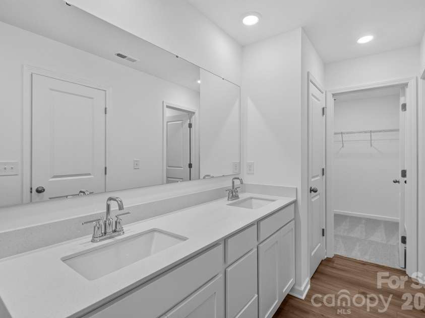 448 Sand Dunes Drive, Kannapolis, NC 28081.  MLS# CAR4405598, YatesRealty ID 38159. 