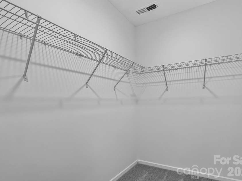448 Sand Dunes Drive, Kannapolis, NC 28081.  MLS# CAR4405598, YatesRealty ID 38159. 