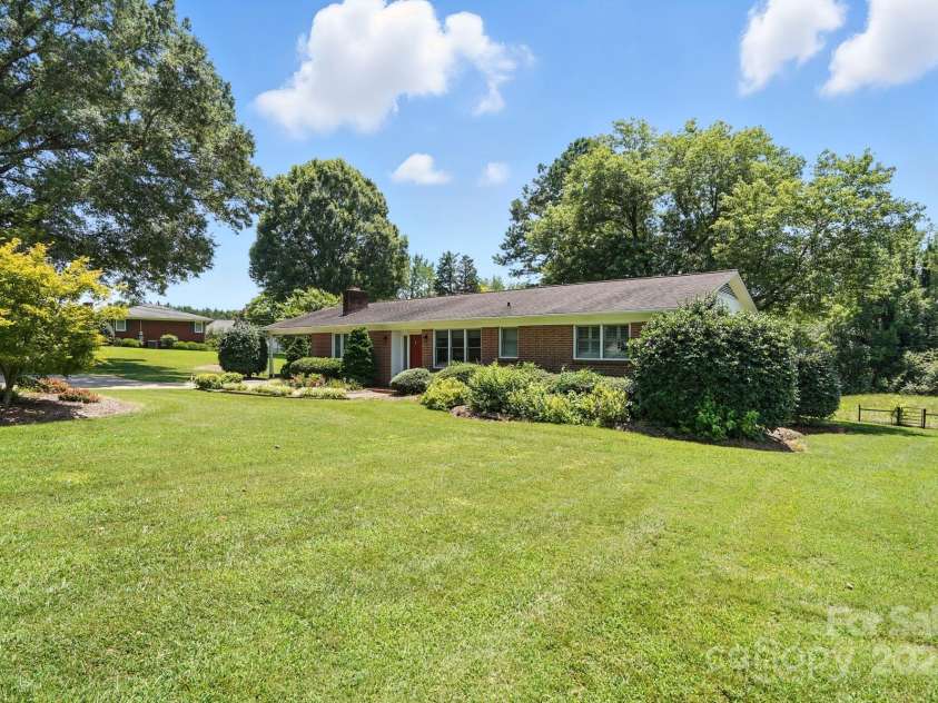 3427 Nc 16 Highway, Denver, NC 28037.  MLS# CAR4283267, YatesRealty ID 3816. 