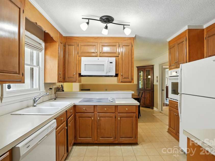 3427 Nc 16 Highway, Denver, NC 28037.  MLS# CAR4283267, YatesRealty ID 3816. 