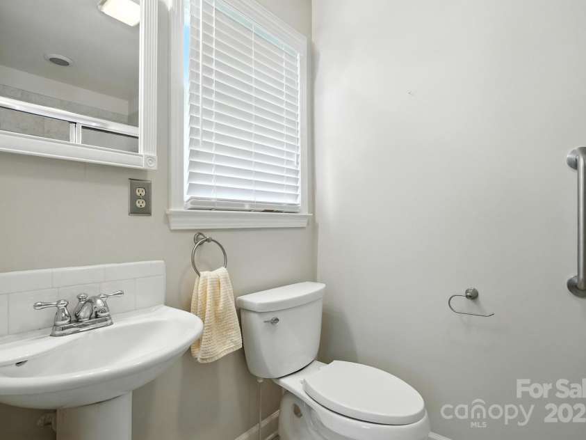 3427 Nc 16 Highway, Denver, NC 28037.  MLS# CAR4283267, YatesRealty ID 3816. 