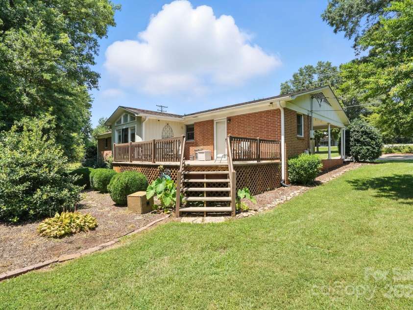 3427 Nc 16 Highway, Denver, NC 28037.  MLS# CAR4283267, YatesRealty ID 3816. 