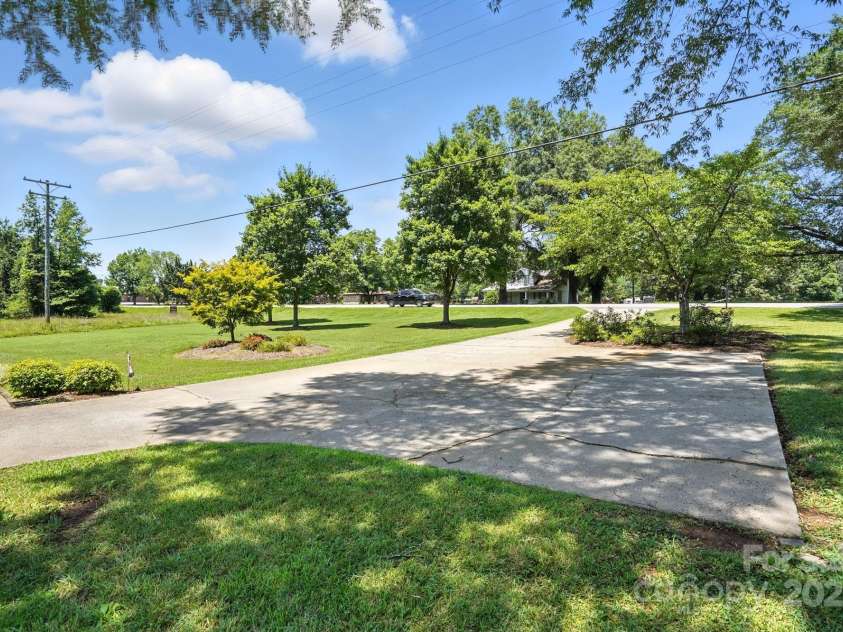 3427 Nc 16 Highway, Denver, NC 28037.  MLS# CAR4283267, YatesRealty ID 3816. 