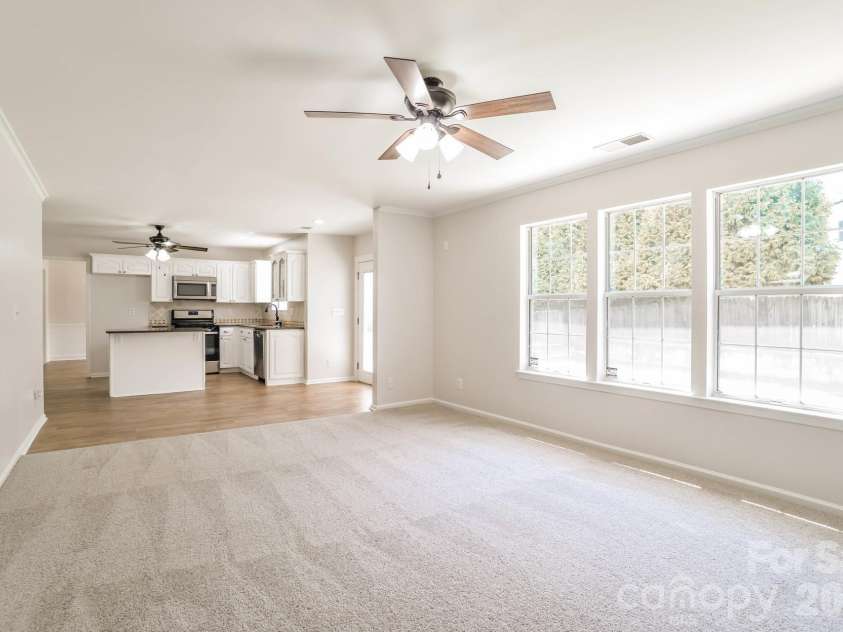 125 Rose Street, Mooresville, NC 28117.  MLS# CAR4405601, YatesRealty ID 38160. 