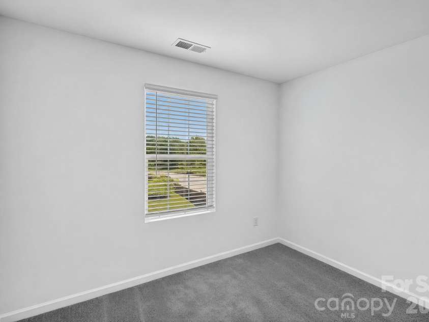 436 Sand Dunes Drive, Kannapolis, NC 28081.  MLS# CAR4405600, YatesRealty ID 38161. 