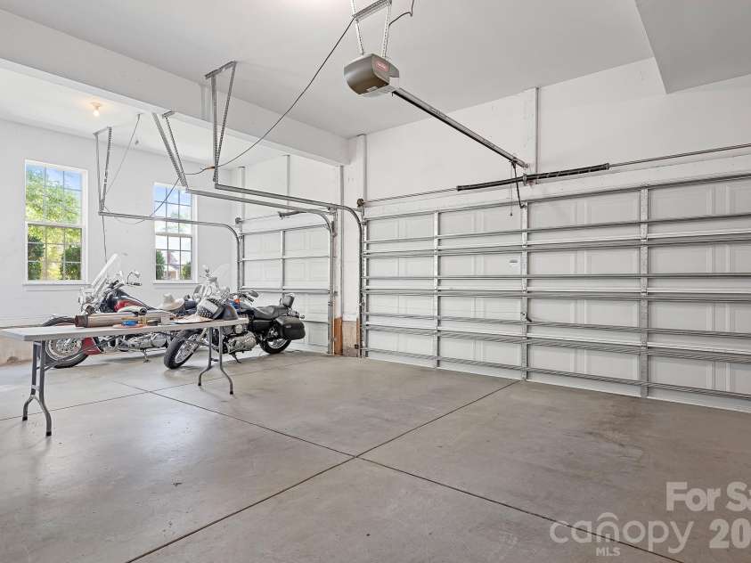 157 Eclipse Way, Mooresville, NC 28117.  MLS# CAR4405597, YatesRealty ID 38166. 3-car garage with sealed floor.