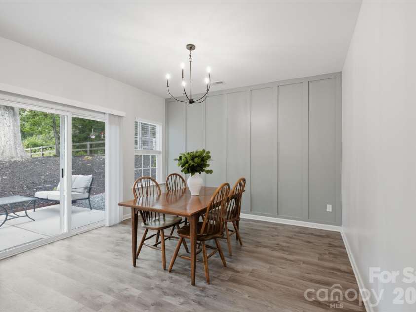 4432 Woodwind Street, Charlotte, NC 28213.  MLS# CAR4395436, YatesRealty ID 38167. 