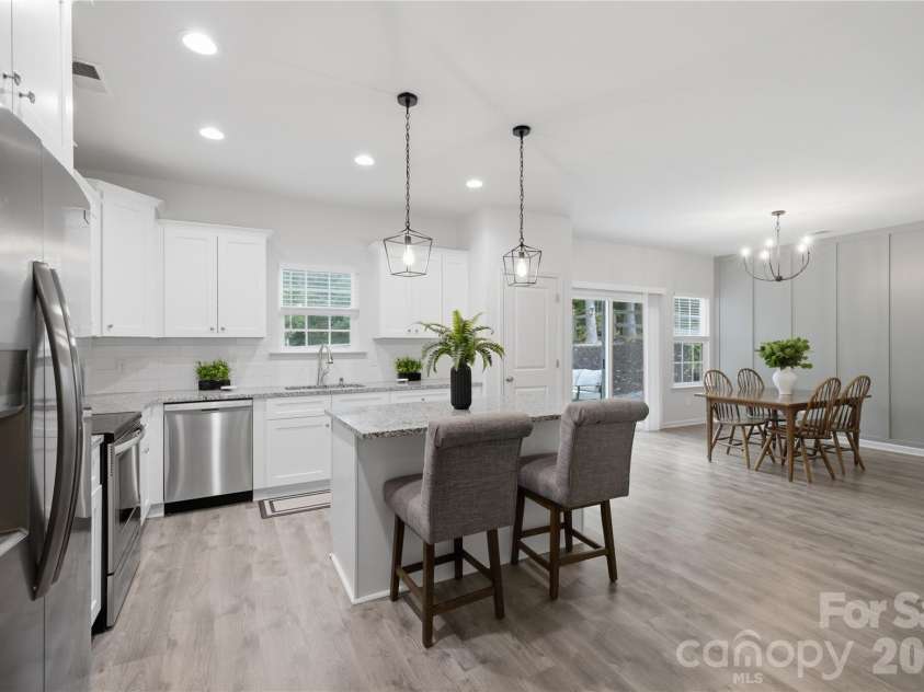 4432 Woodwind Street, Charlotte, NC 28213.  MLS# CAR4395436, YatesRealty ID 38167. 