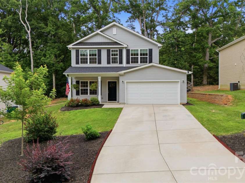 4432 Woodwind Street, Charlotte, NC 28213.  MLS# CAR4395436, YatesRealty ID 38167. 