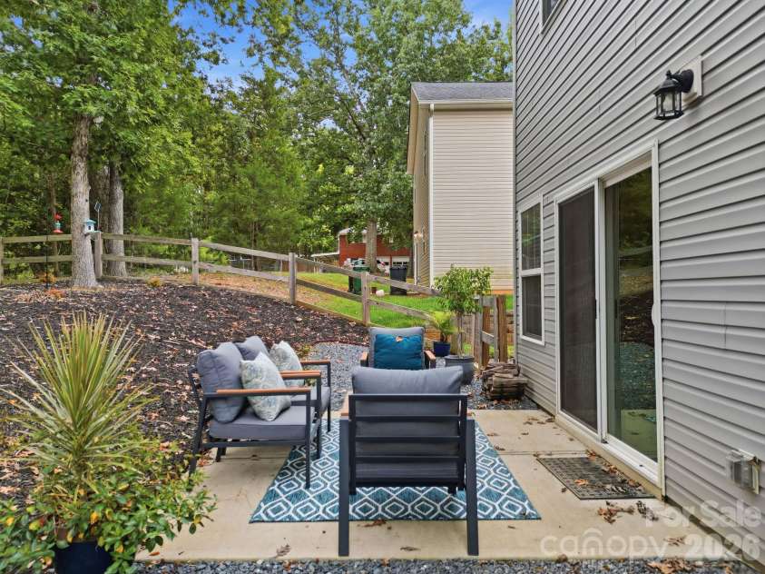 4432 Woodwind Street, Charlotte, NC 28213.  MLS# CAR4432762, YatesRealty ID 38167. 