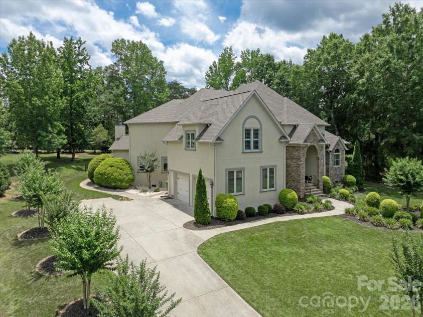 102 Finch Loop, Fort Mill, SC 29715.  MLS# CAR4394123, YatesRealty ID 38168. 