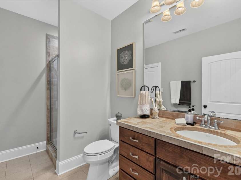 102 Finch Loop, Fort Mill, SC 29715.  MLS# CAR4394123, YatesRealty ID 38168. Secondary Bed 2 Bathroom/access to loft