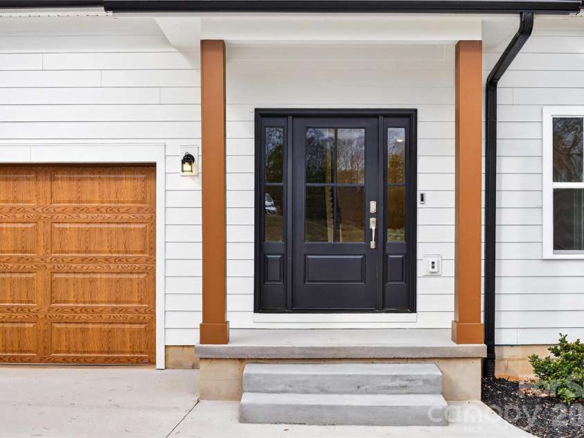 140 Meadowfall Lane, Troutman, NC 28166.  MLS# CAR4340538, YatesRealty ID 3817. 