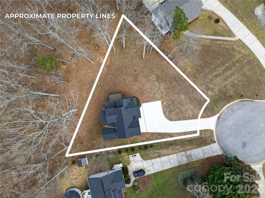 140 Meadowfall Lane, Troutman, NC 28166.  MLS# CAR4340538, YatesRealty ID 3817. 