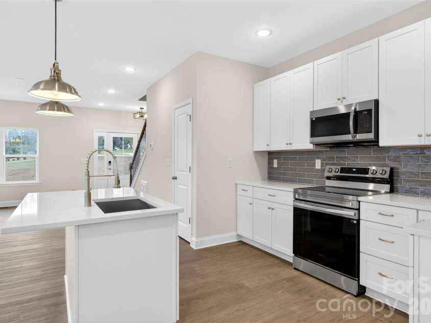 140 Meadowfall Lane, Troutman, NC 28166.  MLS# CAR4340538, YatesRealty ID 3817. 