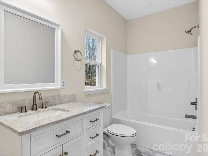 140 Meadowfall Lane, Troutman, NC 28166.  MLS# CAR4340538, YatesRealty ID 3817. 