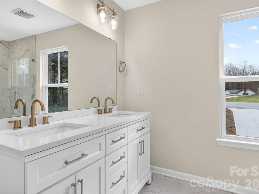 140 Meadowfall Lane, Troutman, NC 28166.  MLS# CAR4340538, YatesRealty ID 3817. 