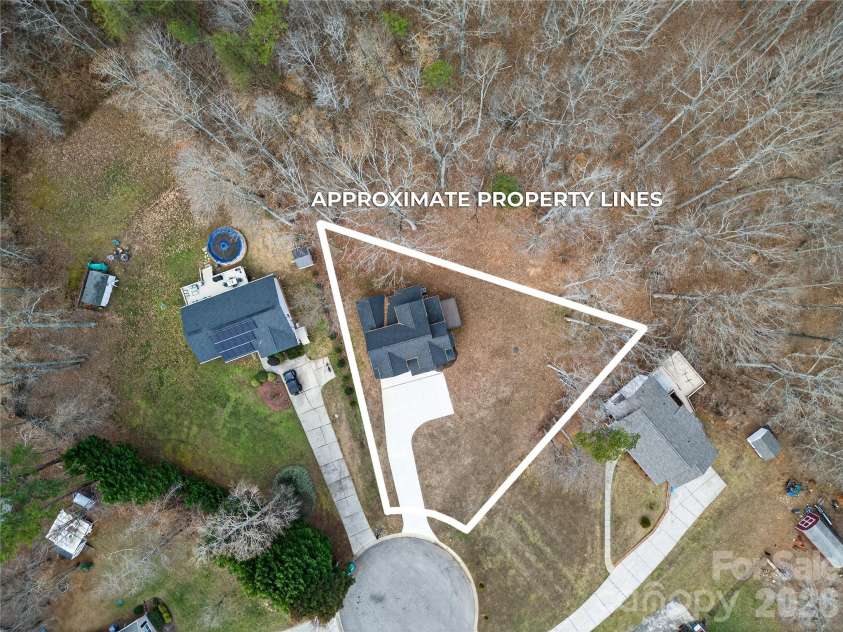 140 Meadowfall Lane, Troutman, NC 28166.  MLS# CAR4340538, YatesRealty ID 3817. 