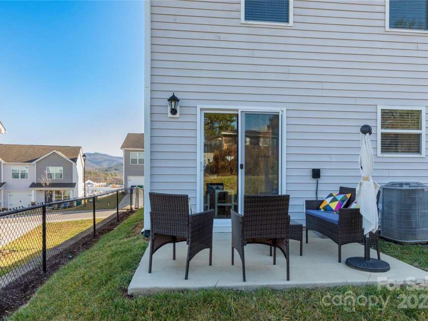 39 Benedict Lane, Weaverville, NC 28787.  MLS# CAR4208011, YatesRealty ID 3817. Back Patio/Yard