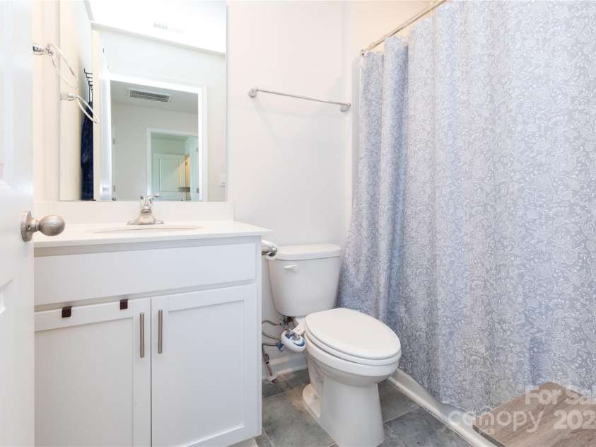39 Benedict Lane, Weaverville, NC 28787.  MLS# CAR4208011, YatesRealty ID 3817. Bathroom 2