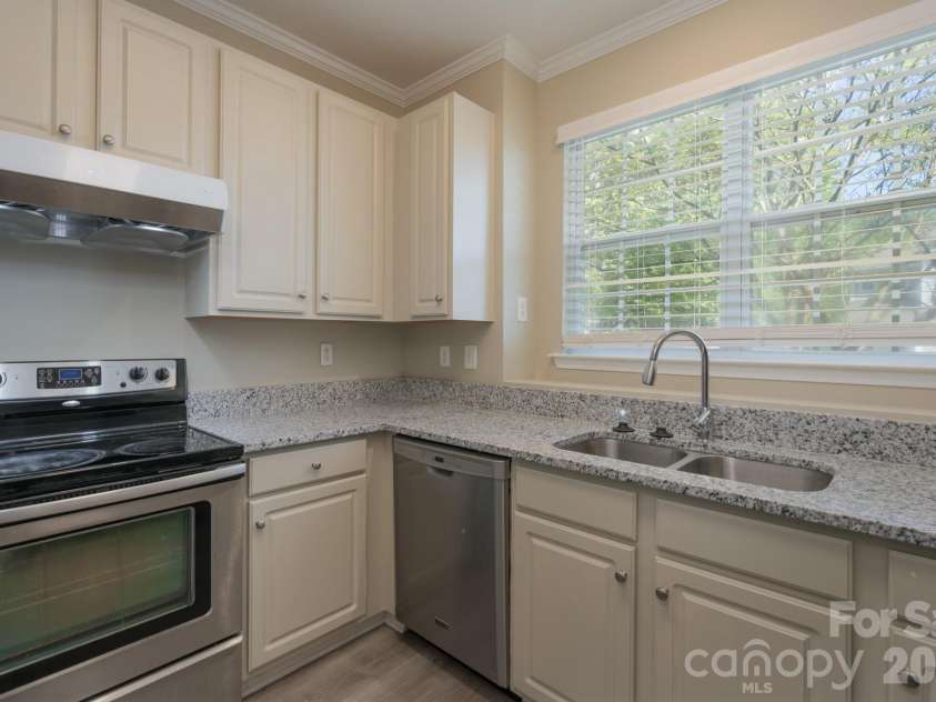 643 Brickdust Court, Fort Mill, SC 29708.  MLS# CAR4245809, YatesRealty ID 3817. 