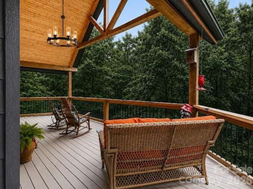 77 E Lake Dr East Lake Drive, Fairview, NC 28730.  MLS# CAR4405449, YatesRealty ID 38171. 