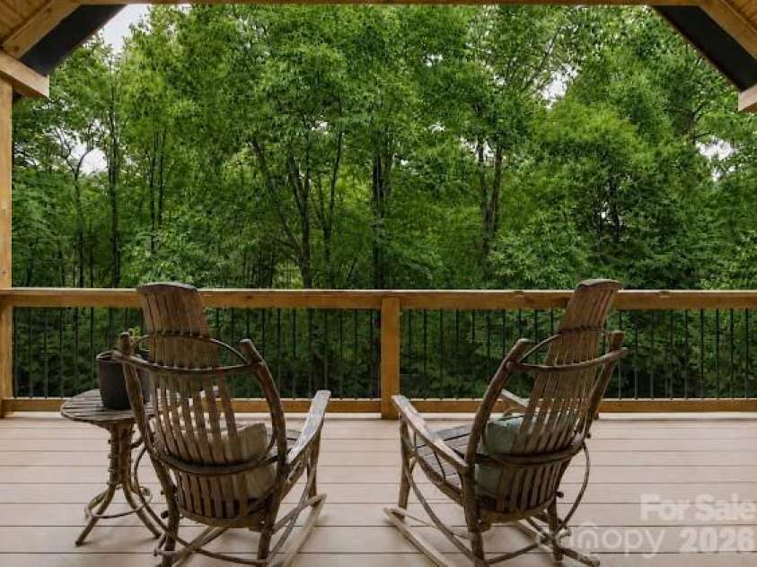77 E Lake Dr East Lake Drive, Fairview, NC 28730.  MLS# CAR4405449, YatesRealty ID 38171. 