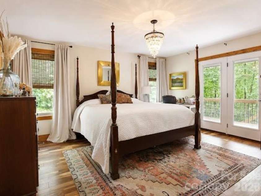 77 E Lake Dr East Lake Drive, Fairview, NC 28730.  MLS# CAR4405449, YatesRealty ID 38171. 