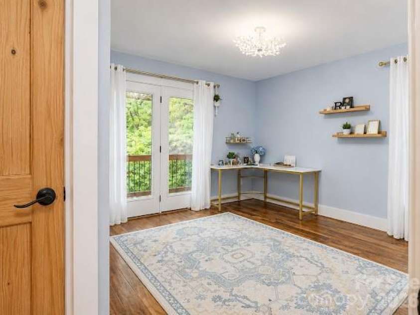 77 E Lake Dr East Lake Drive, Fairview, NC 28730.  MLS# CAR4405449, YatesRealty ID 38171. 