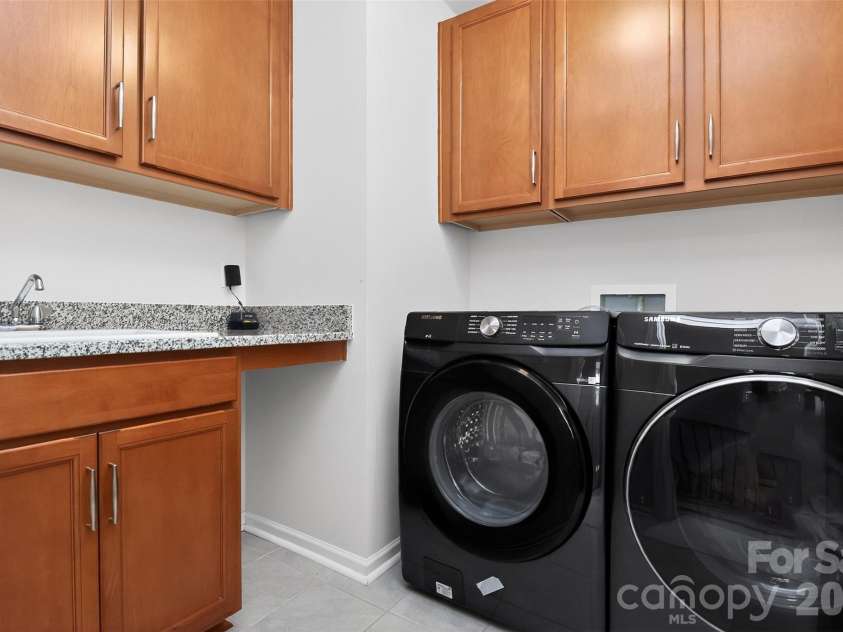 4011 Spring Garden Street, Fort Mill, SC 29715.  MLS# CAR4390724, YatesRealty ID 38172. 