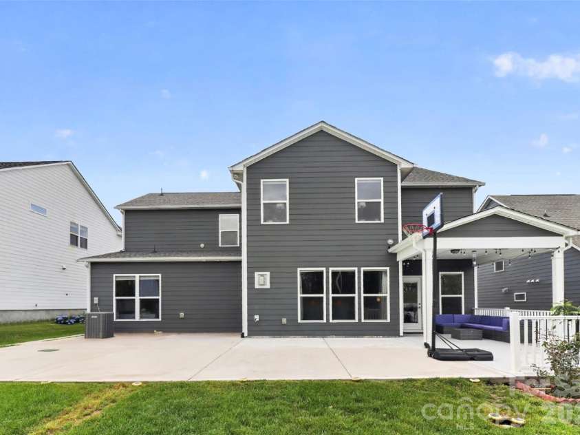 4011 Spring Garden Street, Fort Mill, SC 29715.  MLS# CAR4390724, YatesRealty ID 38172. 