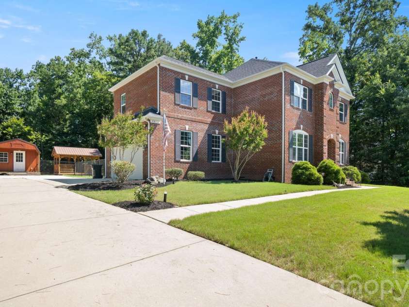 436 Longhorn Drive, Rock Hill, SC 29732.  MLS# CAR4383587, YatesRealty ID 38173. 2 Car sideload Garage View