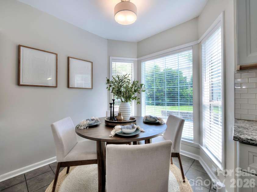 11206 Longhedge Lane, Charlotte, NC 28273.  MLS# CAR4402153, YatesRealty ID 38175. 