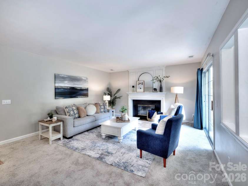 11206 Longhedge Lane, Charlotte, NC 28273.  MLS# CAR4402153, YatesRealty ID 38175. 
