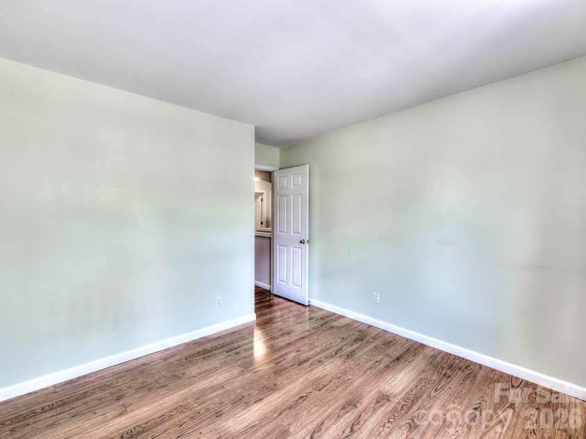 11206 Longhedge Lane, Charlotte, NC 28273.  MLS# CAR4402153, YatesRealty ID 38175. 