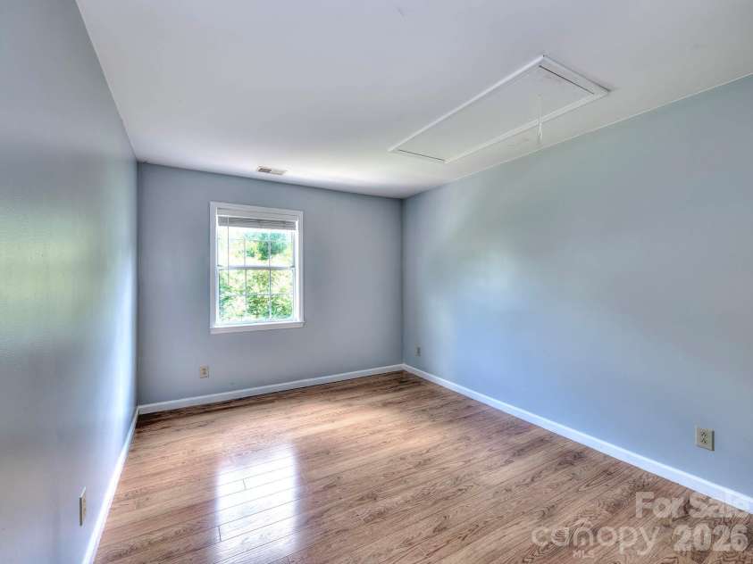11206 Longhedge Lane, Charlotte, NC 28273.  MLS# CAR4402153, YatesRealty ID 38175. 