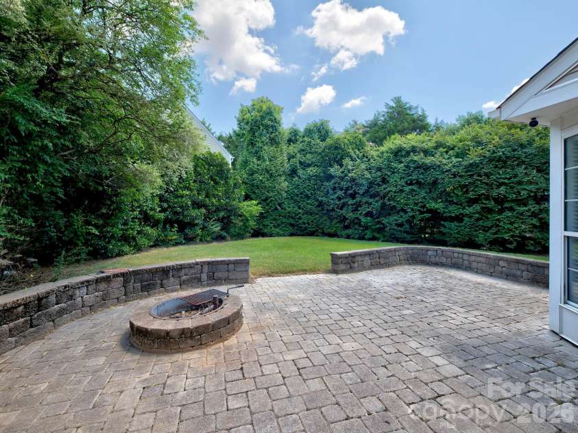 11206 Longhedge Lane, Charlotte, NC 28273.  MLS# CAR4402153, YatesRealty ID 38175. 