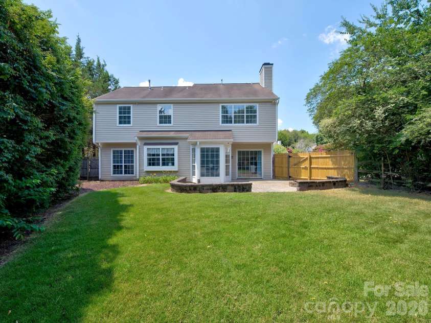 11206 Longhedge Lane, Charlotte, NC 28273.  MLS# CAR4402153, YatesRealty ID 38175. 