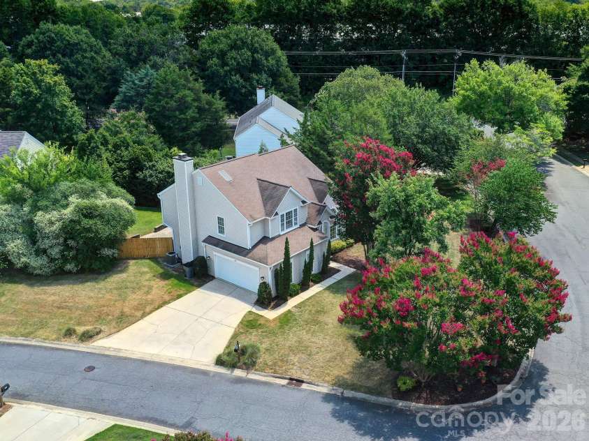 11206 Longhedge Lane, Charlotte, NC 28273.  MLS# CAR4402153, YatesRealty ID 38175. 
