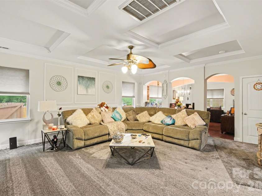 5510 Samuel Neel Road, Charlotte, NC 28278.  MLS# CAR4402149, YatesRealty ID 38176. 